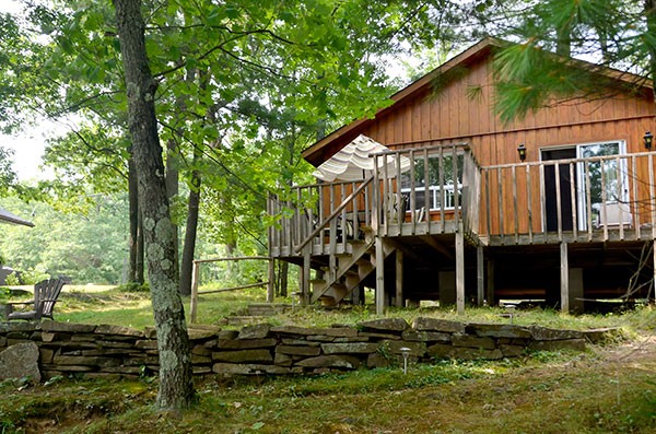 Oakrest Cottage at Blue Mountain Lodge in the Kawarthas