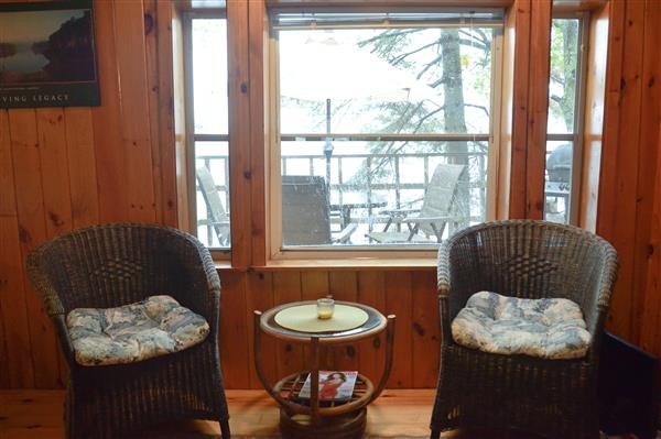 Sitting area overlooking the lake