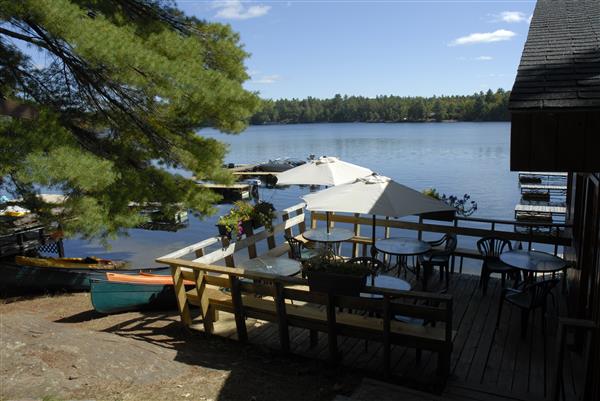 restaurant side deck