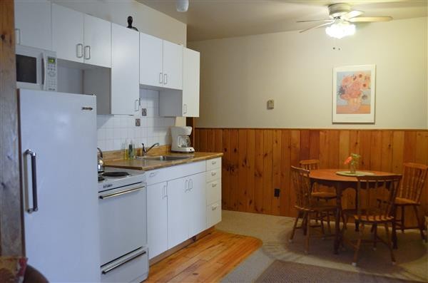 Kitchen area